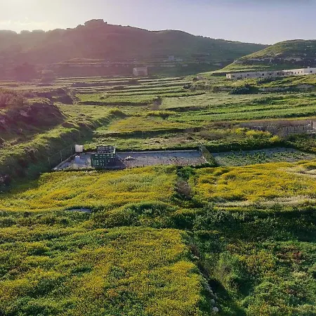 Diamonds Country-view